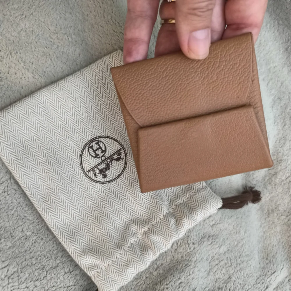 Hermès Bastia Change Purse In Quebracho Chevre Mysore Goatskin - Picture 9 of 17